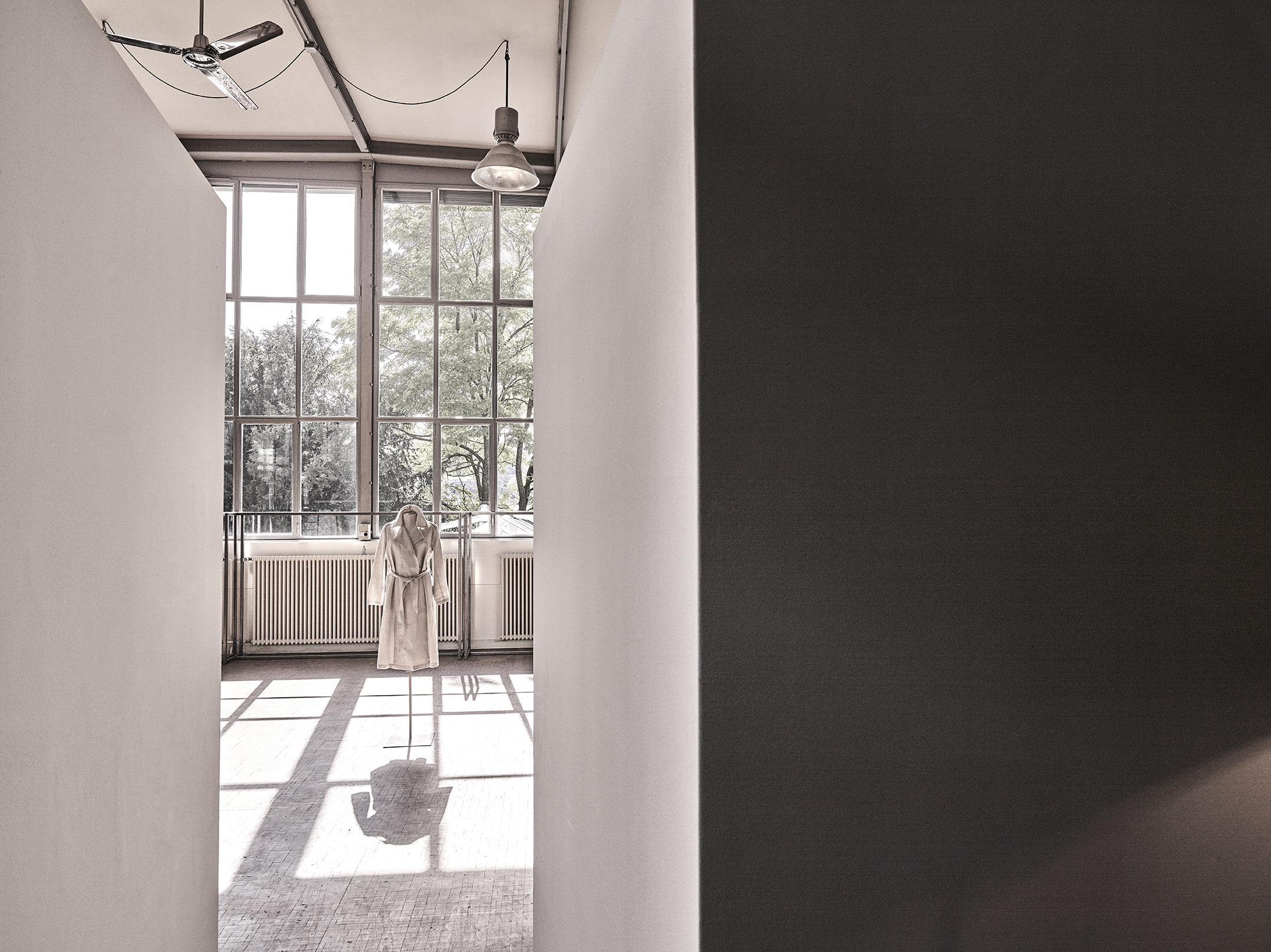 Wearhouse showroom image 15